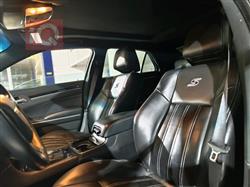 کرایسلەر 300